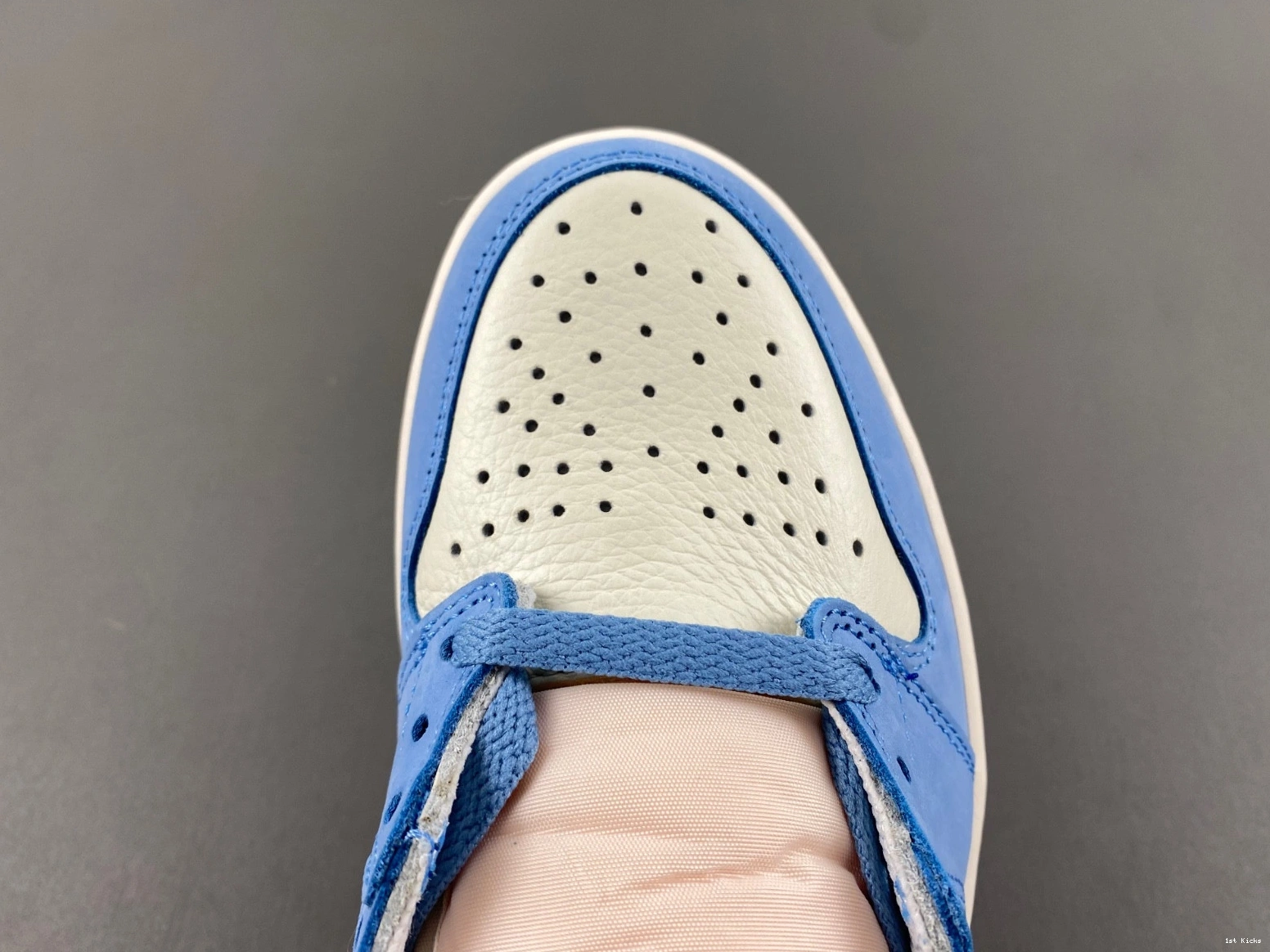 OG FD2596-400 1 Jordan High Flight First Air in 1102